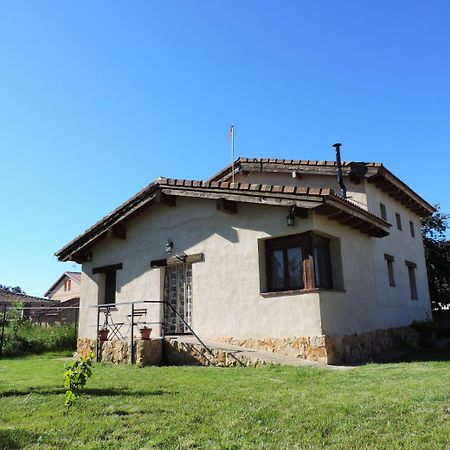 La Casa Del Cartero Pablo Guest House Saldana de Ayllon Exterior photo