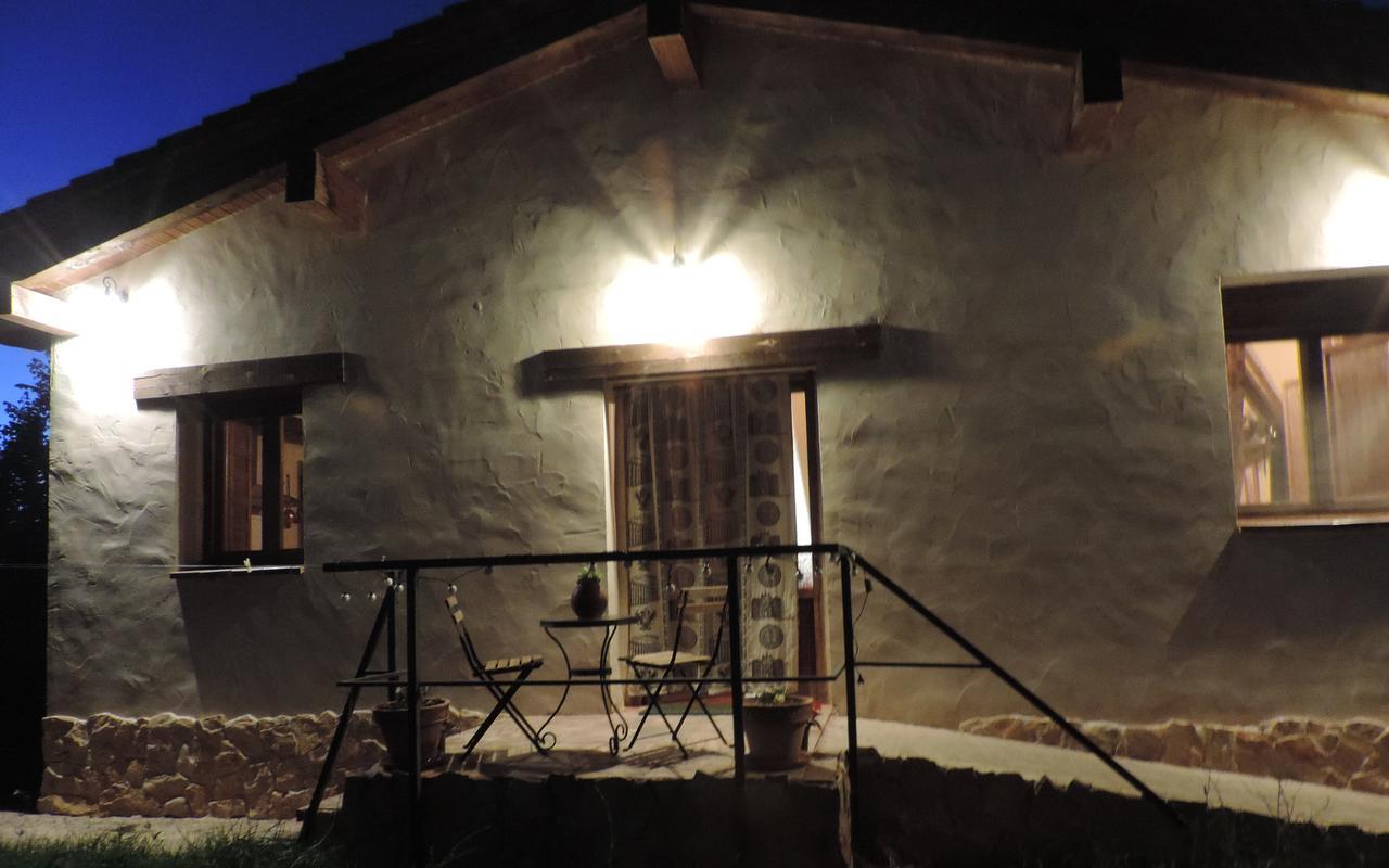 La Casa Del Cartero Pablo Guest House Saldana de Ayllon Exterior photo